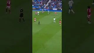 Quick Feet From Georginio 😮‍💨 #brightonandhovealbion #manchesterunited #premierleague