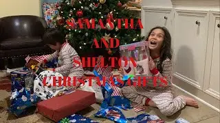 OPENING CHRISTMAS GIFTS