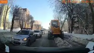Как подбили гаишную машину на улице Урукова