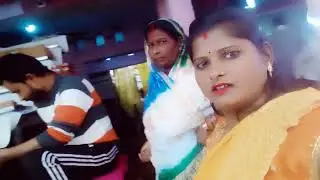 kotwa dham mein Prasad le rahe hain