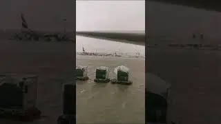 Dubai airport planes grounded due to flood #777300er #aviation #boeing777 #airport #dxb