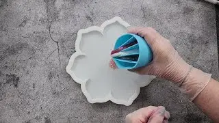 #2032 OMG! Resin 3D Bloom Using A SPLIT CUP!