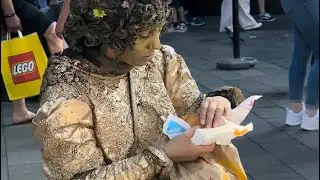 Full meal McDonalds for Gold Lady