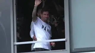 Leonel Messi At Paris Airport!!! Crazy Environment.