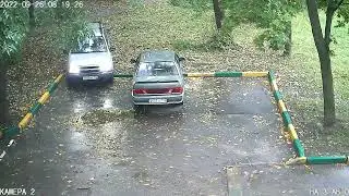 Езда по газону Chevrolet Р020АХ152. 26.09.2022