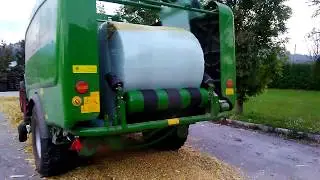 McHale Fusion 3 plus & Fendt 211 vario / Maisballenpressen
