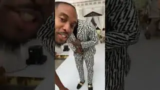 Stevie Baggs decided to break out the 🦓 suit! #kountrywayne #filmmakerchasewalker @kountrywayne0