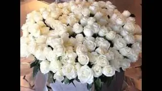 Дарите девушкам цветы