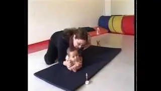 התפתחות תינוקות - שכיבה על הבטן אצל תינוקות - ענבל שמיר