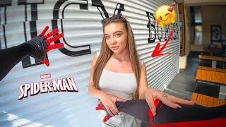 SPIDER MAN ESCAPING BEAUTIFUL HUNGRY GIRL (Parkour pov crazy love)