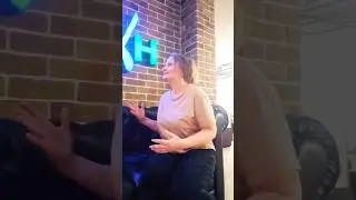 Не учите меня жить - лучше помогите материально 😇