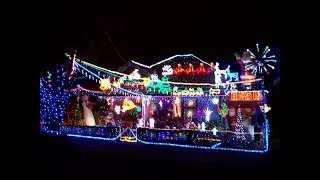 2017 Christmas Lights from around the world Video DJ Earworm I can't wait to see the lights