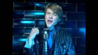 Sterling Knight 'StarStruck' - Official Music Video with lyrics