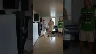 Just gibe me my.. mit markus mama und monkeey #givememymoney #trend #viral #funny