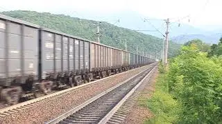 Сверхмощный 4ЭС5К и толкач 4ЭС5К. Участок Смоляниново - Находка.