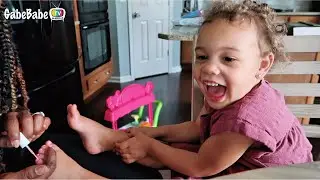 PAINTING TODDLER TOES!