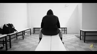 UN HOMBRE CREADOR COMBATE