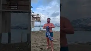 Самое жёсткое в закаливание )это переодеться после закаливания 🤦‍♂️👀👆