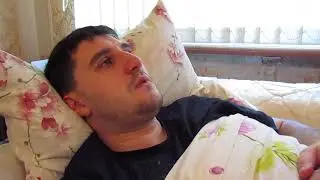 Эльдар Богунов показывает актерскую игру
