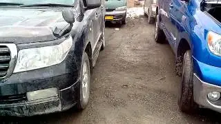 ТОЙОТА ТУНДРА в сравнении с КРУЗАКОМ 200