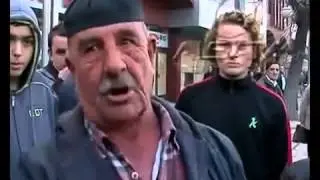 Incident ne Bit Pazar te shkupit Plakut ja shajn flamurin 01 12 2012