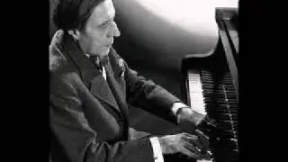 Alfred Cortot plays Bach 