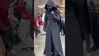 Kylo Ren Arrives #hollywoodstudios #starwars #kyloren