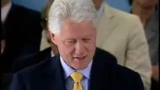 Bill Clinton speaks at Harvard's 2007 Class Day (1/3)