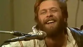 Не Стой На Пути У Высоких Чувств  /  Борис Гребенщиков
