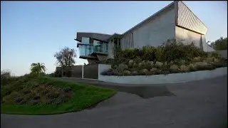 The Flash 6x16 Opening Scene