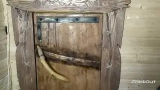 Русская баня. Отделка бани внутри. Дверь в парилку.