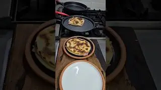 TOSTADO DE JAMÓN Y QUESO con tapas de empanada