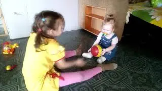 Девочки мои. Средняя и младшенькая
