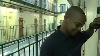 At the prison of Fresnes, we do not train funny people