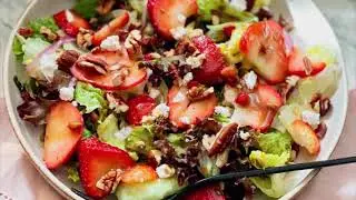Mixed lettuce and strawberry salad