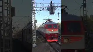 ЧС6-025 с приветливой бригадой мчится в Карелию