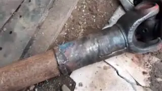Вырвало кардан.Разворотило.Восстаннавливаю