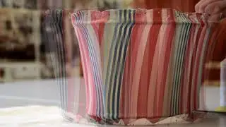 Rekindling the Frame. Upcycing a Lampshade.