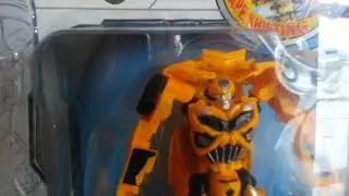 Mecha Deformation Fighter Robot Heh?