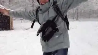 Japan 2012 - No gloves, snowball run.