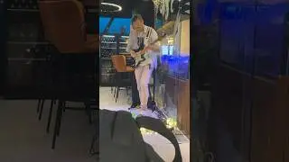 🔥Живая музыка в Сочинском баре 🎸🎼 #музыка #гитара #сочи #shorts