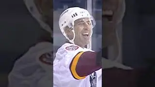 Chris Chelios GOAL gives Wolves lead over Rockford Icehogs #chicagowolves #throwbackthursday #hockey