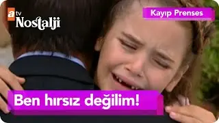 Duru bilmediği babasının kollarında ağlıyor... - Kayıp Prenses 4. Bölüm