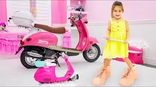 Mia sihirli bir değnekle oynuyor ve küçüğü büyüğe çeviriyor | Mia ve arkadaşları