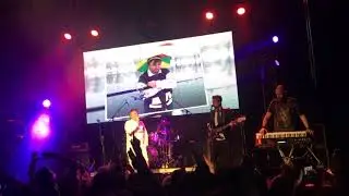 Nele Karajlic - Djevojčice Kojima Miriše Koža (Live in Skopje 2018)