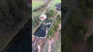 Hamam Eskişehir’e yakın mahallelerden biri olan Yenisofça’da bulunmaktadır.