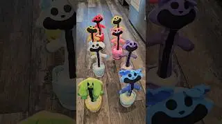 Sassy Smiling Critters Dancing Flower Plushies!
