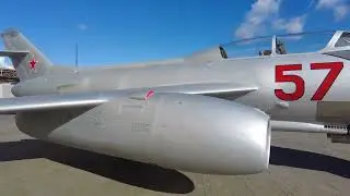 Сборка Як-25М после реставрации