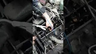 Replacing the valve seals on an Audi 100 C3 2.2