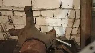 самодельный съёмник ступечного подшипника Мерседес Вито 638